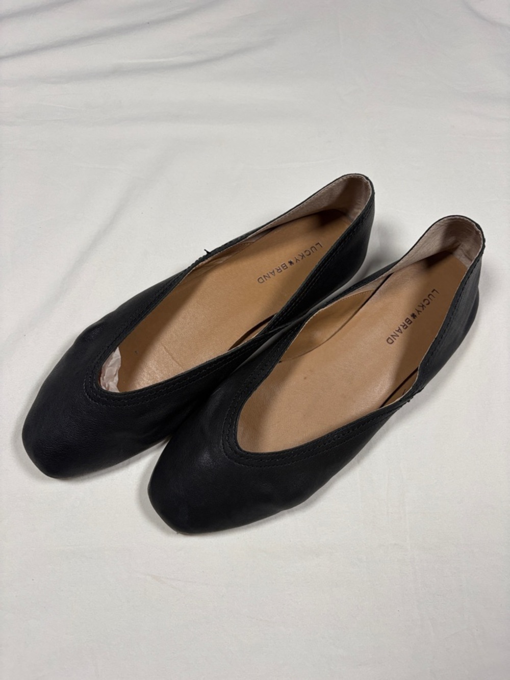 Lucky Brand Black Leather Ballet Flats with V-Cut